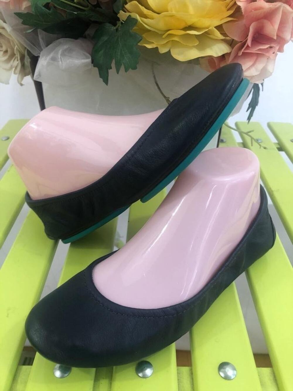 Tieks by gavrieli navy blue Ballet Flats size 6 (taco900